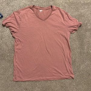 Men’s pink t shirt